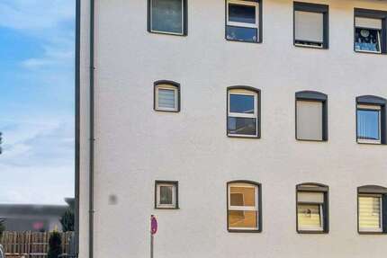 Haus Hof Altstadt - 11 Zimmer, 220 m&sup2;, 319.000&euro; | Angebot:24796317