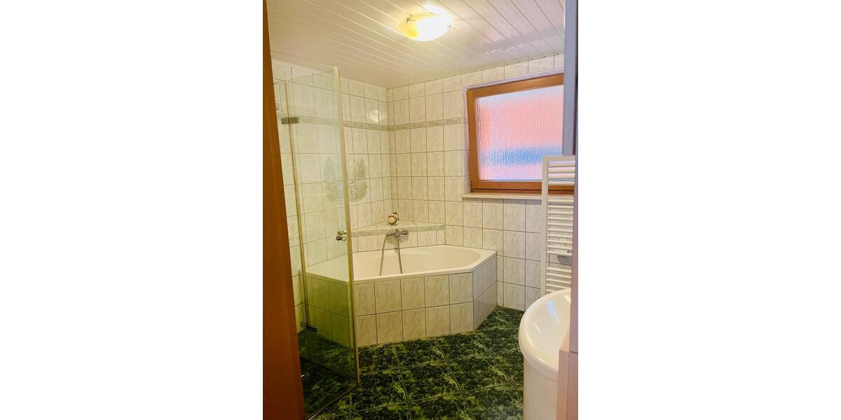 Mehrfamilienhaus, Wohnhaus Bad Lobenstein - 4 Zimmer, 240 m&sup2;, 169.000&euro; | Angebot:25838085