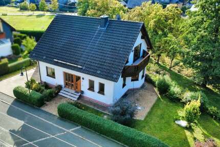 Haus Bad Lobenstein - 7 Zimmer, 146 m&sup2;, 298.000&euro; | Angebot:24336882