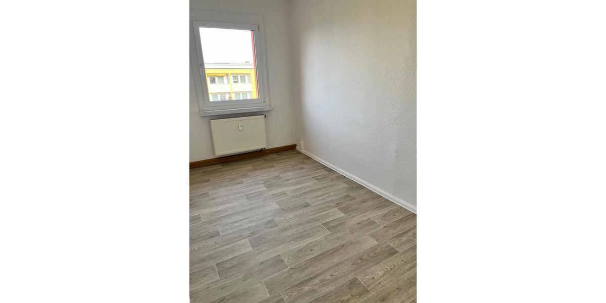 Etagenwohnung Oelsnitz (Vogtland) - 3 Zimmer, 58 m&sup2;, 345&euro; | Angebot:24177888