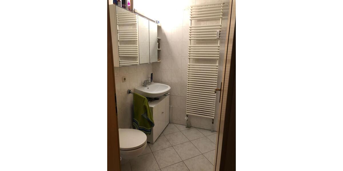 Dachgeschoßwohnung Naila - 3 Zimmer, 64 m&sup2;, 580&euro; | Angebot:26060932