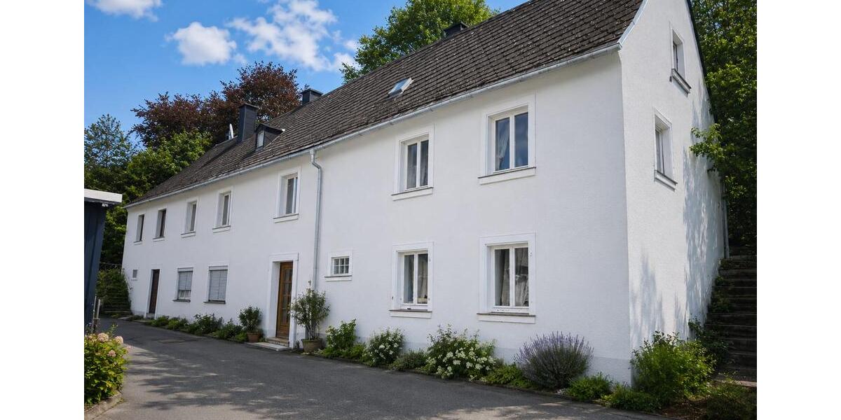 Einfamilienhaus Regnitzlosau - 14 Zimmer, 260 m&sup2;, 600&euro; | Angebot:26566304