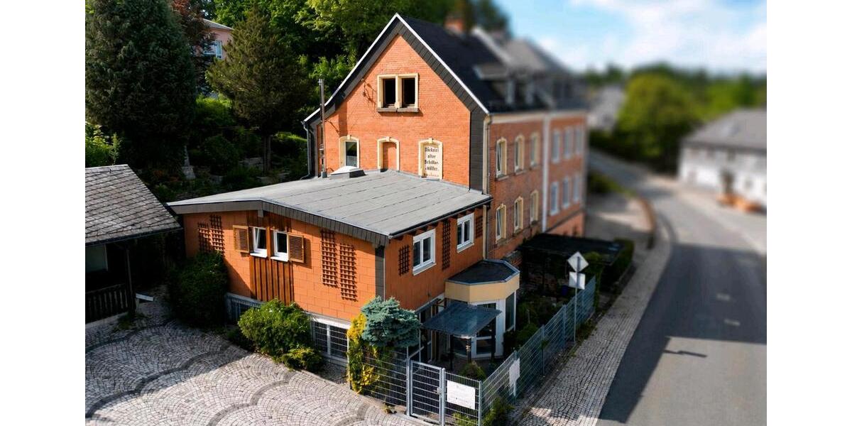 Doppelhaushälfte Bad Lobenstein - 7 Zimmer, 130 m&sup2;, 200.000&euro; | Angebot:26838229