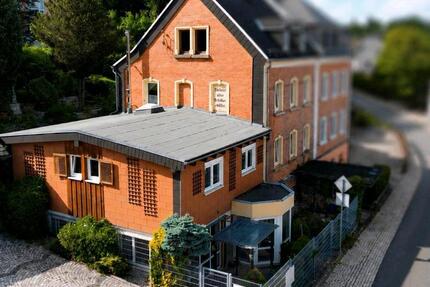 Haus Bad Lobenstein - 7 Zimmer, 130 m&sup2;, 200.000&euro; | Angebot:26838229