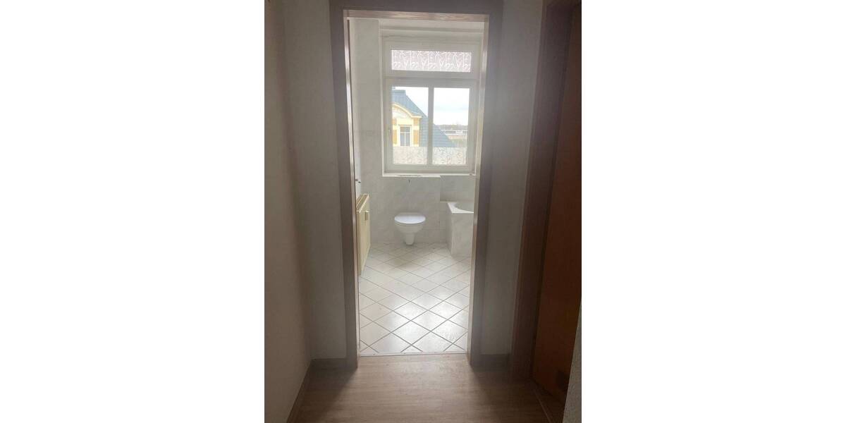 Etagenwohnung Plauen Preißelpöhl - 2 Zimmer, 60 m&sup2;, 28.000&euro; | Angebot:26080764