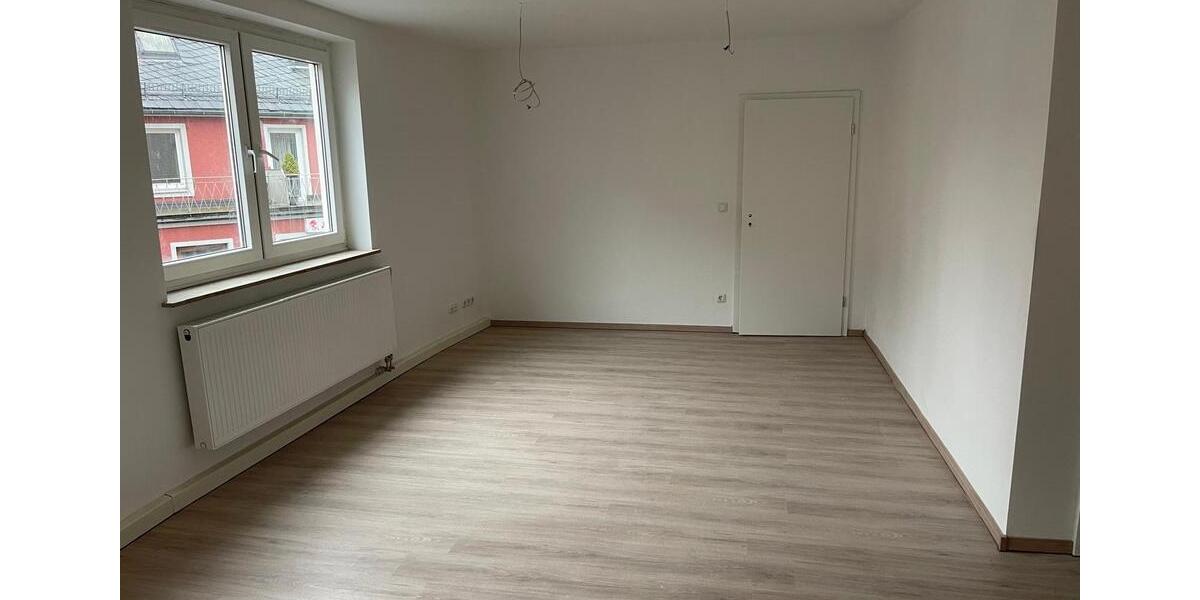 Etagenwohnung Münchberg - 4 Zimmer, 106 m&sup2;, 850&euro; | Angebot:26310238