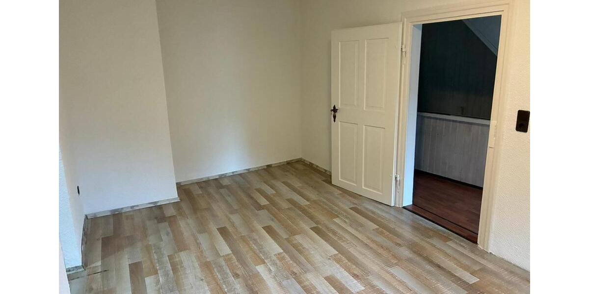 Etagenwohnung Hof Altstadt - 2 Zimmer, 77 m&sup2;, 690&euro; | Angebot:23736200