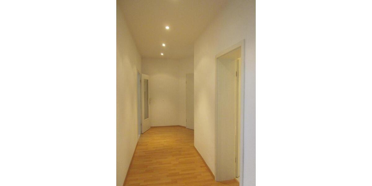 Etagenwohnung Plauen - 2 Zimmer, 60 m&sup2;, 360&euro; | Angebot:25143003