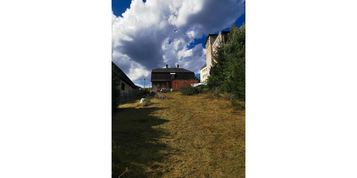 Einfamilienhaus Markneukirchen - 8 Zimmer, 200 m&sup2;, 39.000&euro; | Angebot:27201980