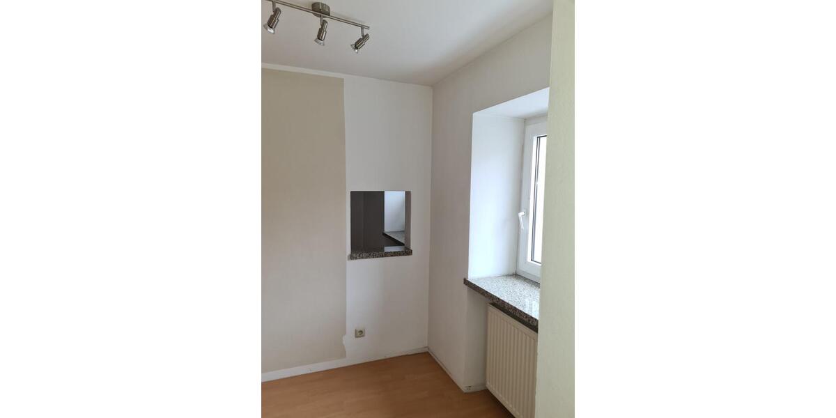 Erdgeschoßwohnung Höchstädt im Fichtelgebirge - 2 Zimmer, 60 m&sup2;, 390&euro; | Angebot:25281075