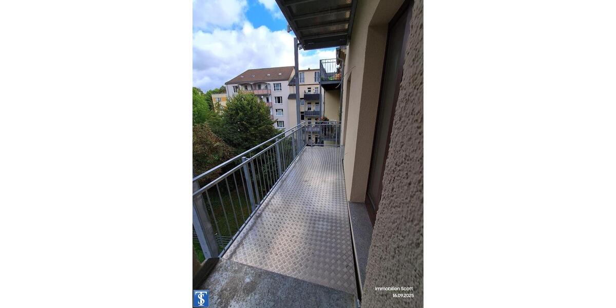 Etagenwohnung Plauen Bahnhofsvorstadt - 3 Zimmer, 94 m&sup2;, 800&euro; | Angebot:22653710