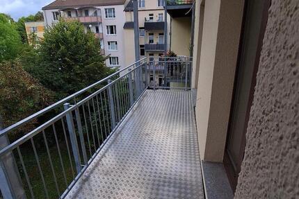 Wohnung Plauen Bahnhofsvorstadt - 3 Zimmer, 94 m&sup2;, 800&euro; | Angebot:22653710