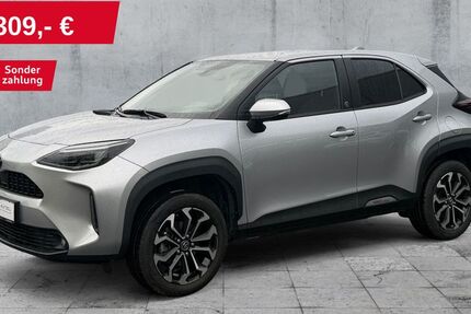Toyota Yaris Cross 12.734 km 24.550 &euro; Hof 95030