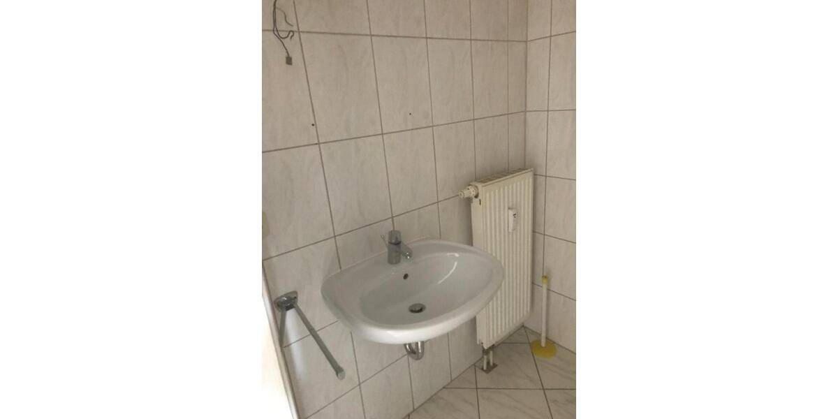 Etagenwohnung Plauen - 1.5 Zimmer, 50 m&sup2;, 250&euro; | Angebot:24773214