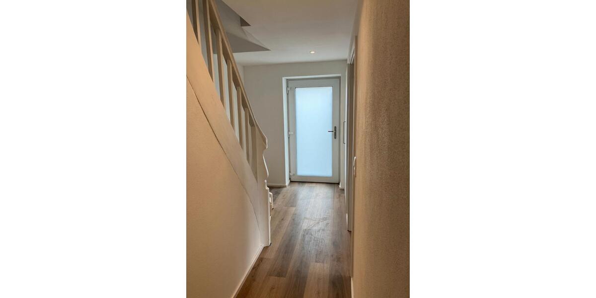 Etagenwohnung Stammbach - 3 Zimmer, 100 m&sup2;, 980&euro; | Angebot:26653336