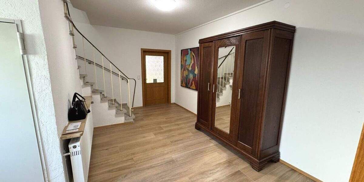 Mehrfamilienhaus, Wohnhaus Nordhalben - 7 Zimmer, 265 m&sup2;, 585.000&euro; | Angebot:25671149