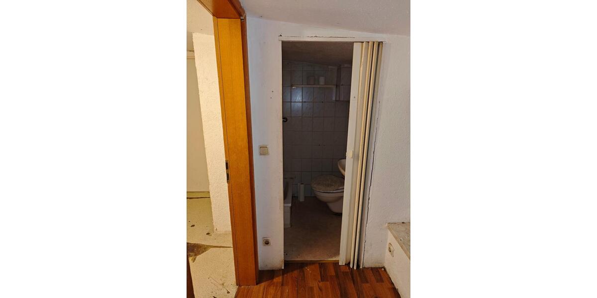 Etagenwohnung Hof Altstadt - 1 Zimmer, 30 m&sup2;, 190&euro; | Angebot:25175803