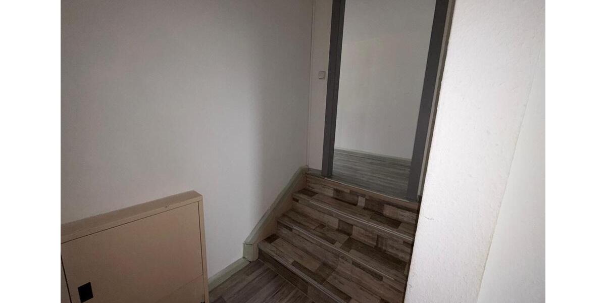 Etagenwohnung Plauen Bahnhofsvorstadt - 2.5 Zimmer, 59 m&sup2;, 300&euro; | Angebot:26144141