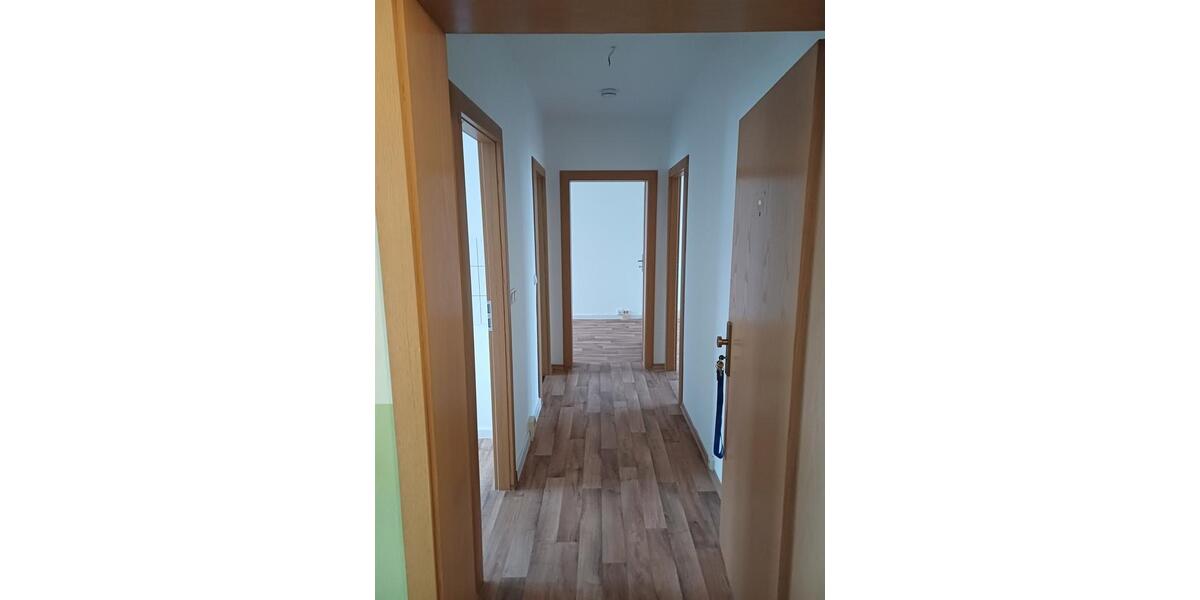 Etagenwohnung Bad Lobenstein - 3 Zimmer, 59 m&sup2;, 352&euro; | Angebot:26286219