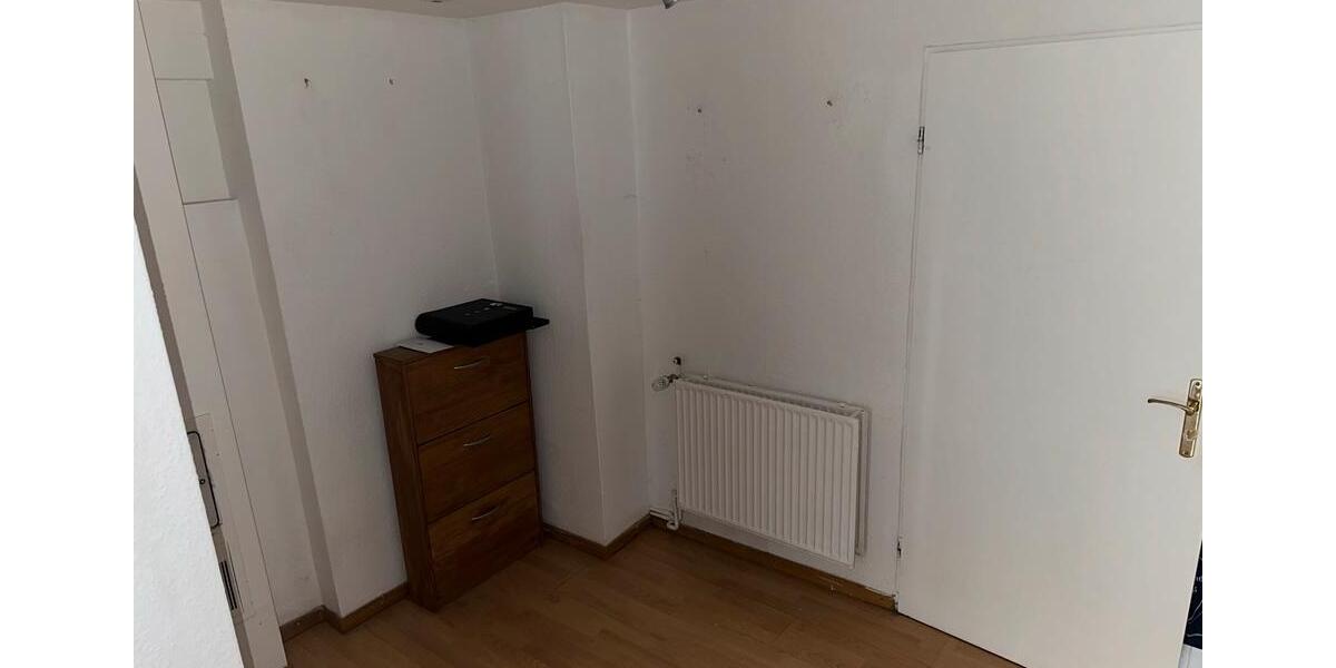 Erdgeschoßwohnung Naila - 2 Zimmer, 65 m&sup2;, 480&euro; | Angebot:26051473