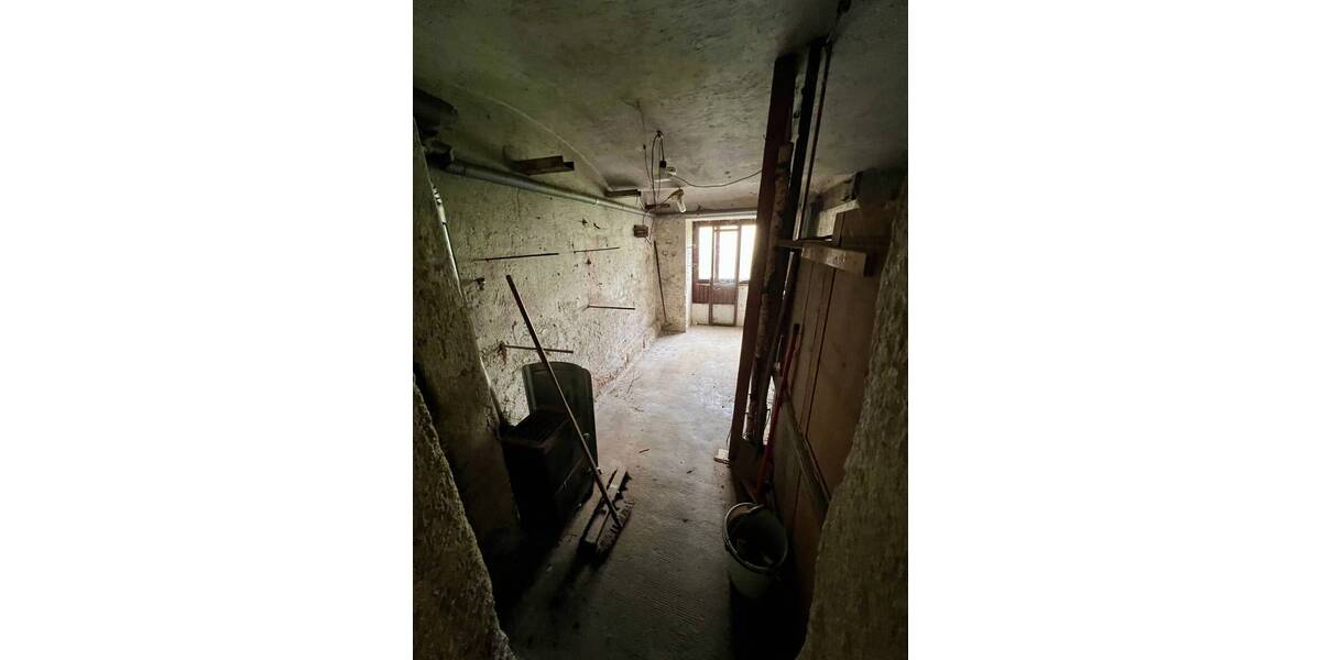 Mehrfamilienhaus, Wohnhaus Oelsnitz - 2 Zimmer, 400 m&sup2;, 59.000&euro; | Angebot:25781127