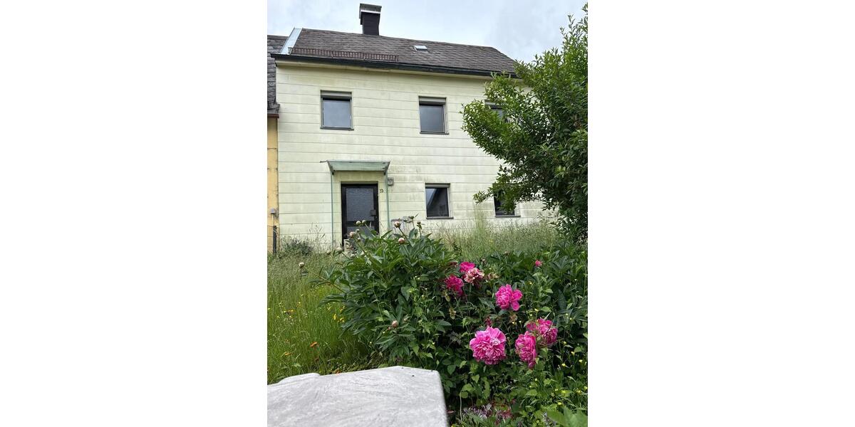 Doppelhaushälfte Naila - 4 Zimmer, 75 m&sup2;, 69.000&euro; | Angebot:26979838