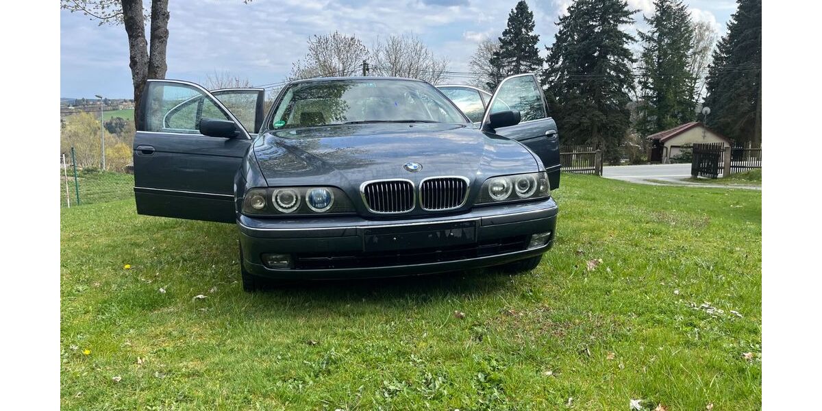 BMW 520 313.000 km 2.999 &euro; Adorf 08626