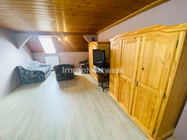 Einfamilienhaus Helmbrechts / Burkersreuth Helmbrechts - 6 Zimmer, 140 m&sup2;, 205.000&euro; | Angebot:25715448