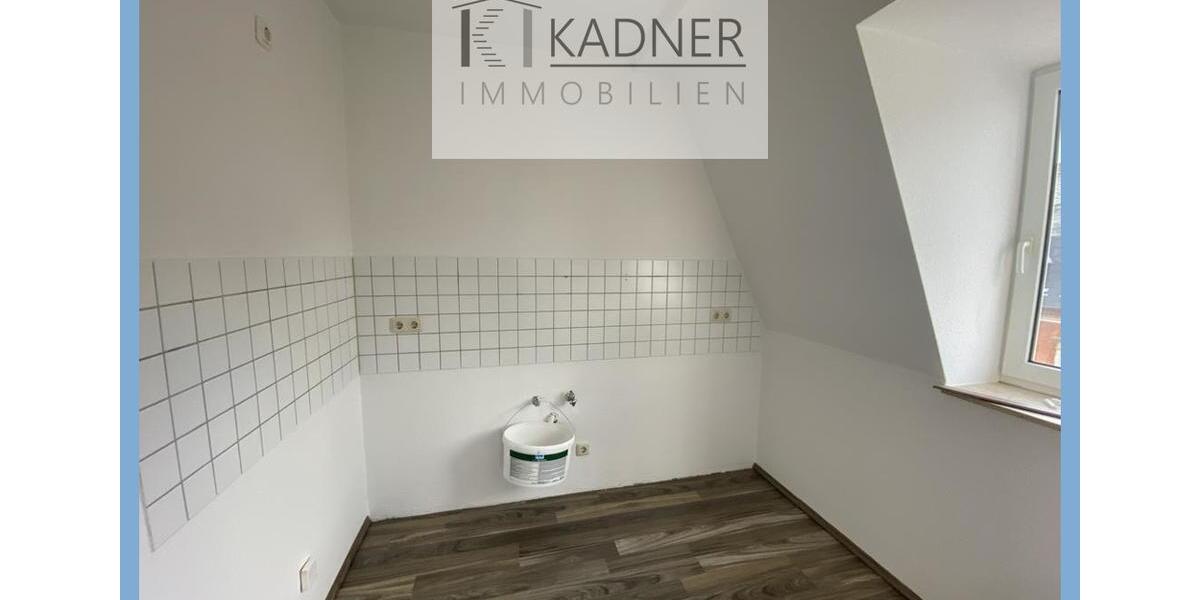 Dachgeschoßwohnung Plauen Bahnhofsvorstadt - 2 Zimmer, 64 m&sup2;, 268&euro; | Angebot:24601700