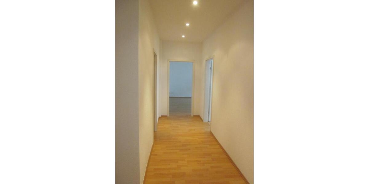 Etagenwohnung Plauen - 2 Zimmer, 60 m&sup2;, 360&euro; | Angebot:25143003