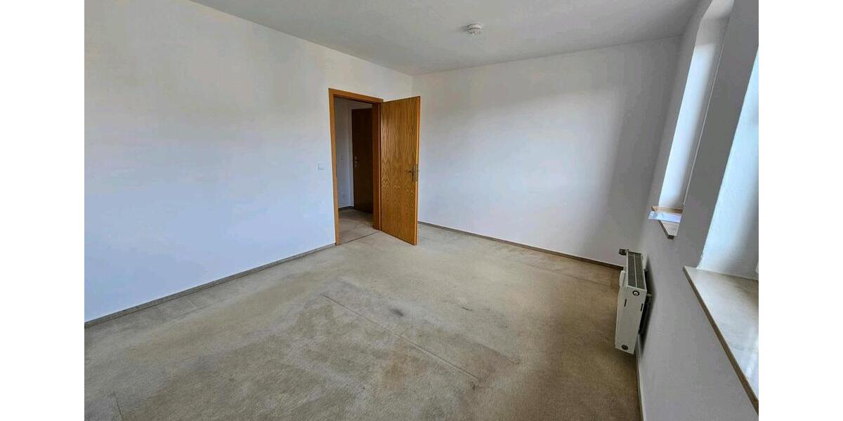Etagenwohnung Plauen Bahnhofsvorstadt - 2 Zimmer, 64 m&sup2;, 295&euro; | Angebot:25402573