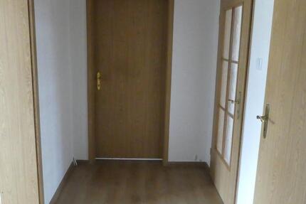 Wohnung Weischlitz - 2 Zimmer, 51 m&sup2;, 280&euro; | Angebot:24294614
