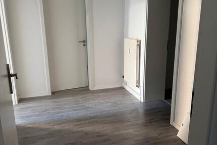 Wohnung Plauen Bahnhofsvorstadt - 3 Zimmer, 77 m&sup2;, 390&euro; | Angebot:26066216