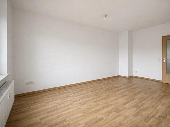 Dachgeschoßwohnung Plauen Altstadt - 2 Zimmer, 53 m&sup2;, 275&euro; | Angebot:25053034