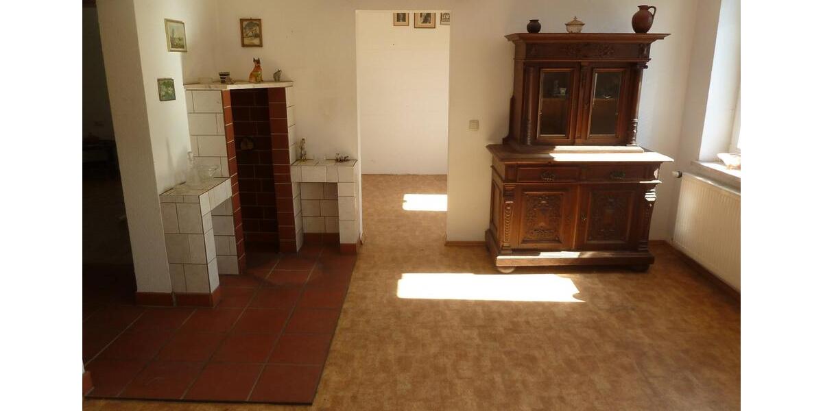 Doppelhaushälfte Bad Lobenstein - 7 Zimmer, 130 m&sup2;, 200.000&euro; | Angebot:26838229