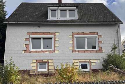 Haus Kirchenlamitz OT Niederlamitz Niederlamitz - 4 Zimmer, 115 m&sup2;, 83.000&euro; | Angebot:23689393