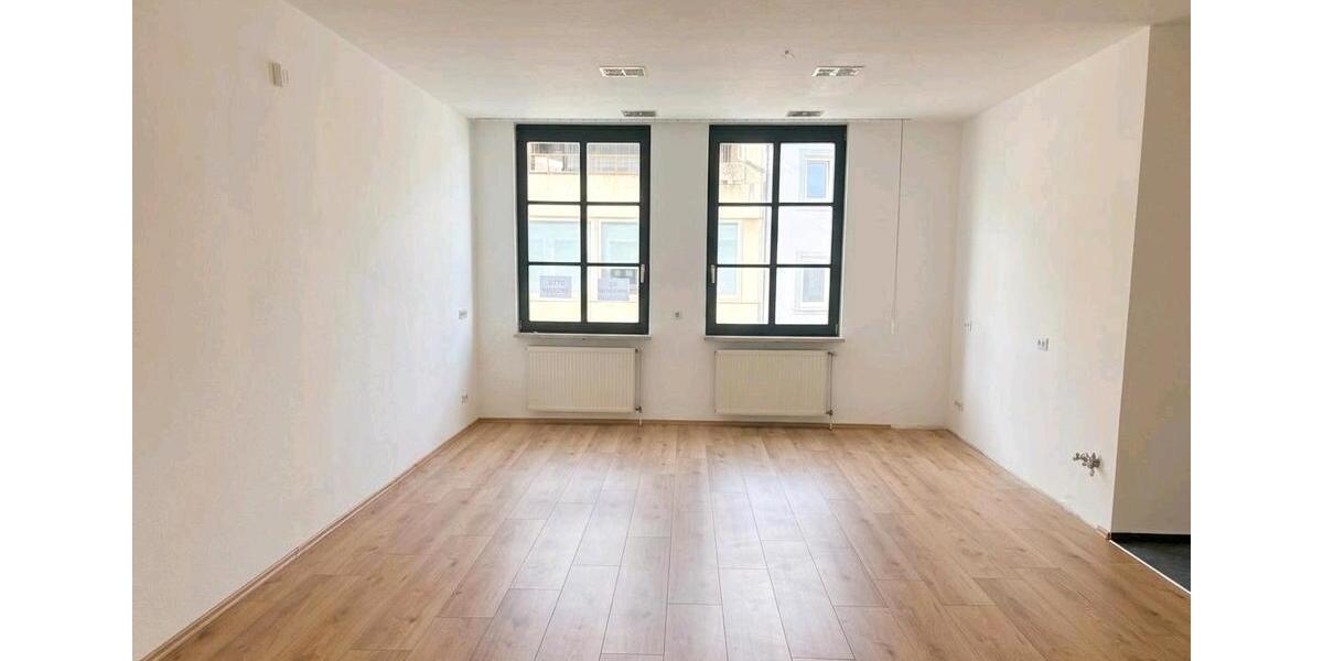 Etagenwohnung Selb - 7 Zimmer, 205 m&sup2;, 225.000&euro; | Angebot:26121947