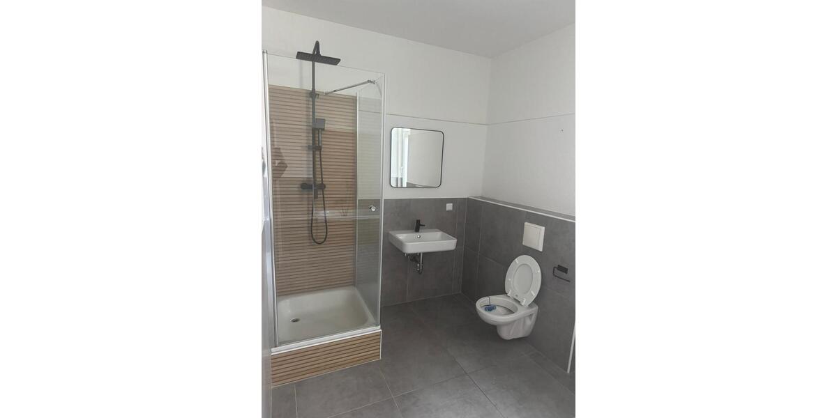 Etagenwohnung Plauen Bahnhofsvorstadt - 3 Zimmer, 86 m&sup2;, 450&euro; | Angebot:25855312