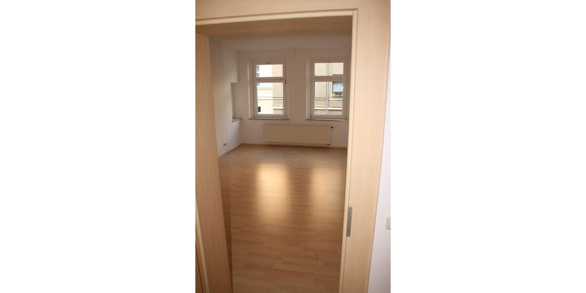 Etagenwohnung Plauen Bahnhofsvorstadt - 2 Zimmer, 57 m&sup2;, 299&euro; | Angebot:23749950