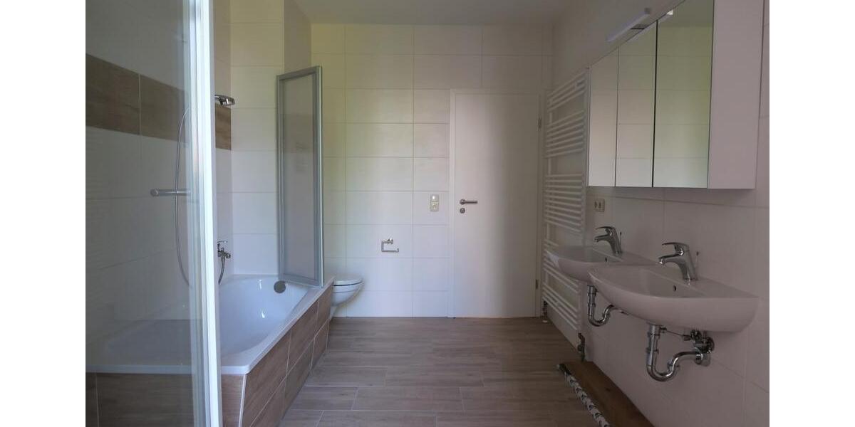 Maisonettenwohnung Plauen Altstadt - 2 Zimmer, 69 m&sup2;, 380&euro; | Angebot:25342742