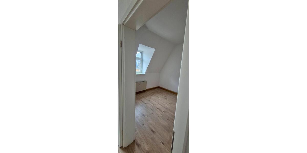 Etagenwohnung Plauen Bahnhofsvorstadt - 2 Zimmer, 43 m&sup2;, 220&euro; | Angebot:26591362