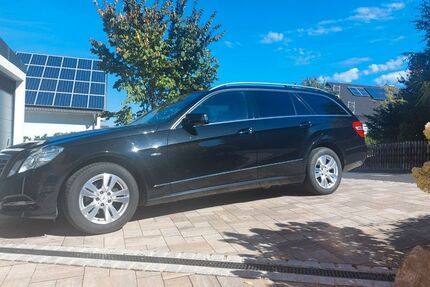 Mercedes-Benz E 200 261.000 km 7.999 &euro; Thierstein 95199