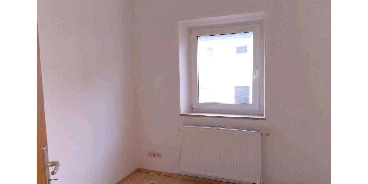 Etagenwohnung Naila - 2 Zimmer, 65 m&sup2;, 400&euro; | Angebot:25300787