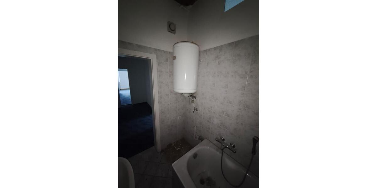 Etagenwohnung Hof Christiansreuth - 5 Zimmer, 105 m&sup2;, 700&euro; | Angebot:26444250