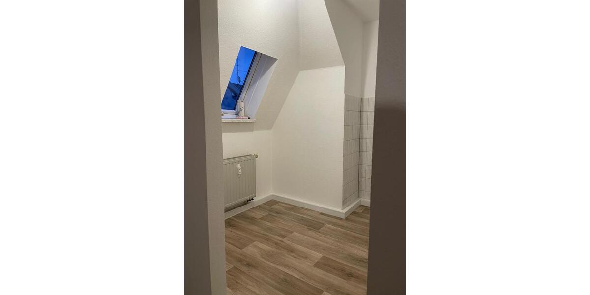 Etagenwohnung Plauen Altstadt - 3 Zimmer, 60 m&sup2;, 240&euro; | Angebot:26001988