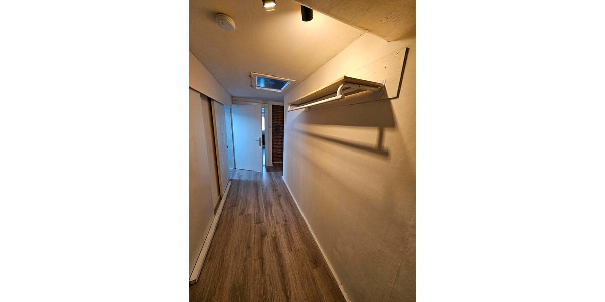 Dachgeschoßwohnung Weißdorf - 2 Zimmer, 30 m&sup2;, 310&euro; | Angebot:25329630