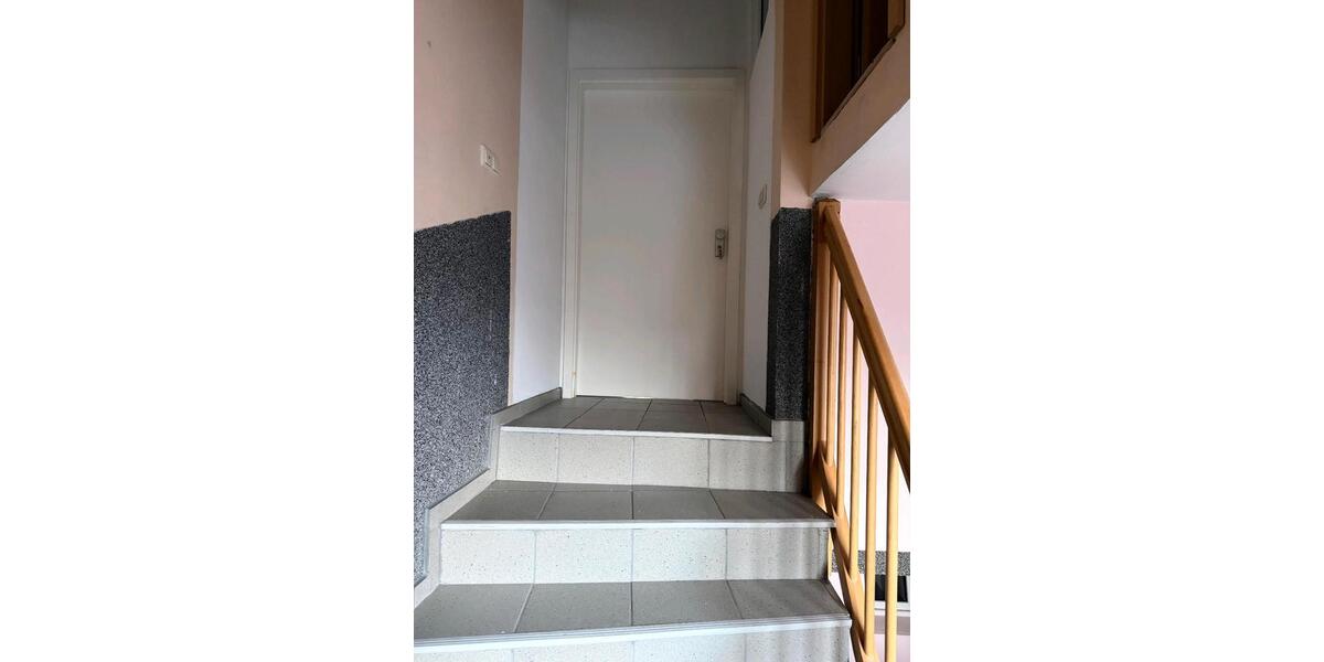 Dachgeschoßwohnung Plauen - 4 Zimmer, 120 m&sup2;, 940&euro; | Angebot:26048430