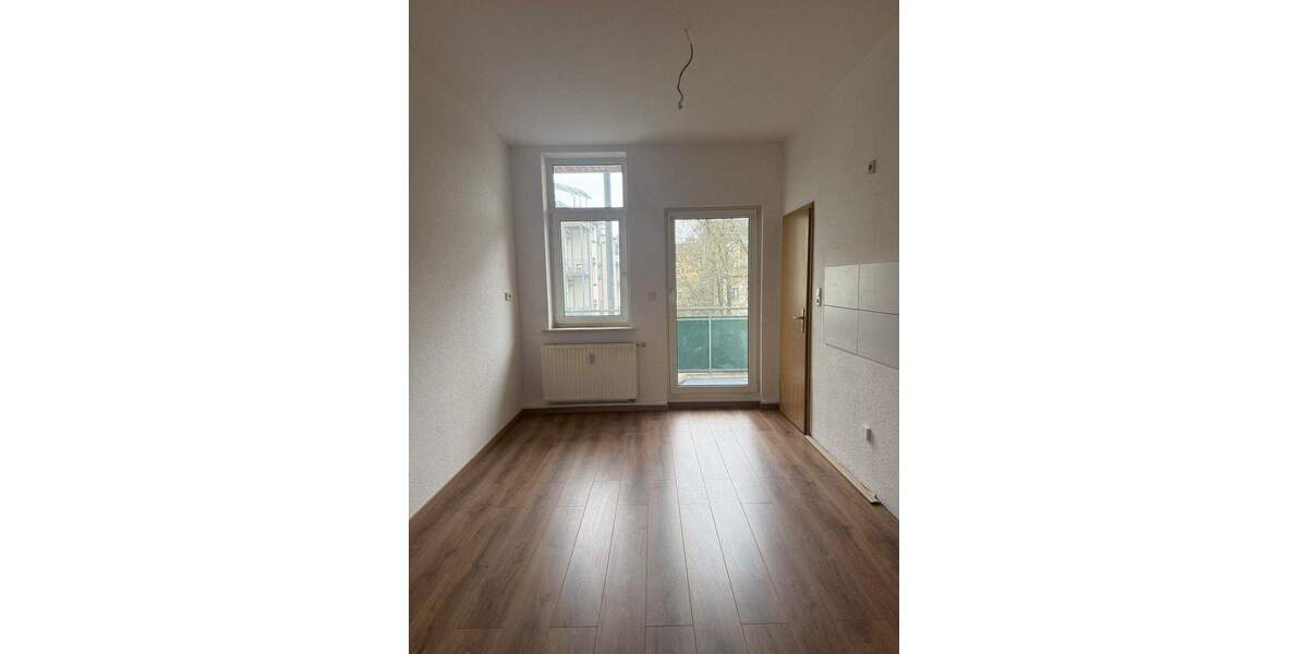 Etagenwohnung Plauen Preißelpöhl - 3 Zimmer, 87 m&sup2;, 520&euro; | Angebot:25701112