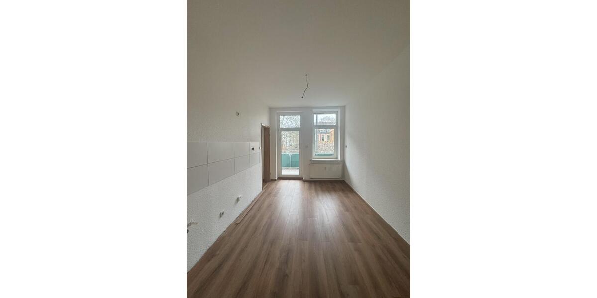 Etagenwohnung Plauen Bahnhofsvorstadt - 3 Zimmer, 85 m&sup2;, 510&euro; | Angebot:25840677