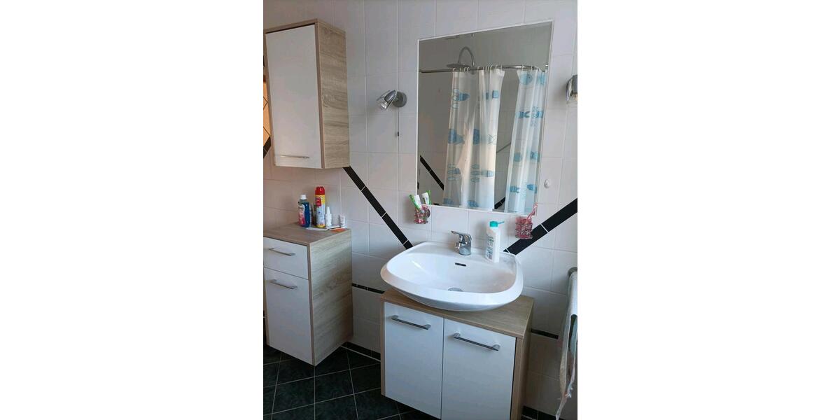 Erdgeschoßwohnung Weischlitz - 3 Zimmer, 69 m&sup2;, 56.000&euro; | Angebot:26522960